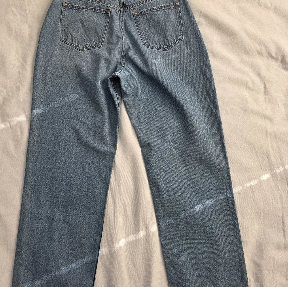 Abercrombie & Fitch The Loose High Rise Light Wash Size 31/12L - Picture 6 of 7